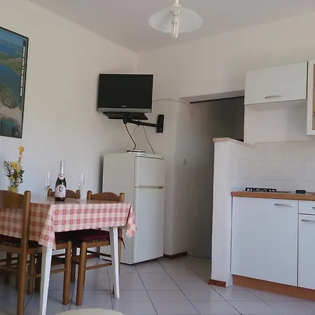 Valentino Apartment Supetarska Draga